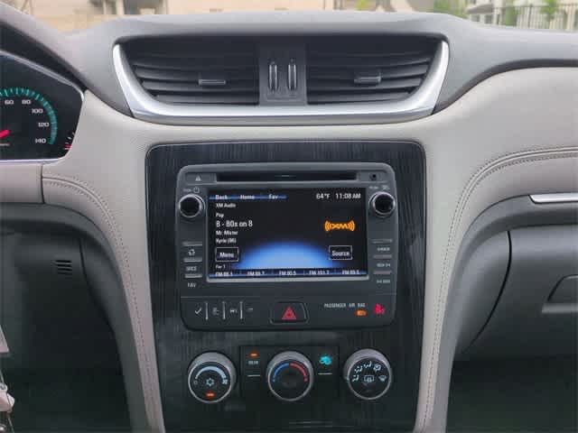 2017 Chevrolet Traverse LT 27