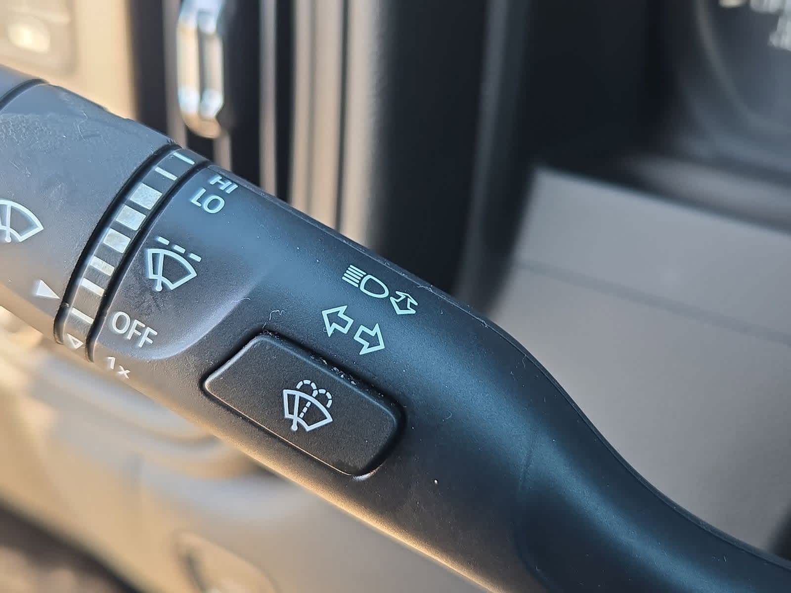 Thumbnail: 2022 Chevrolet Silverado 1500 - 24