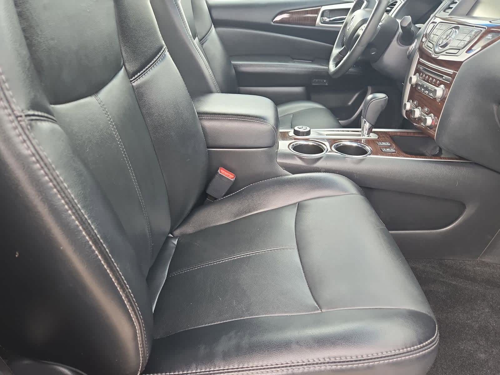 Thumbnail: 2015 Nissan Pathfinder - 20