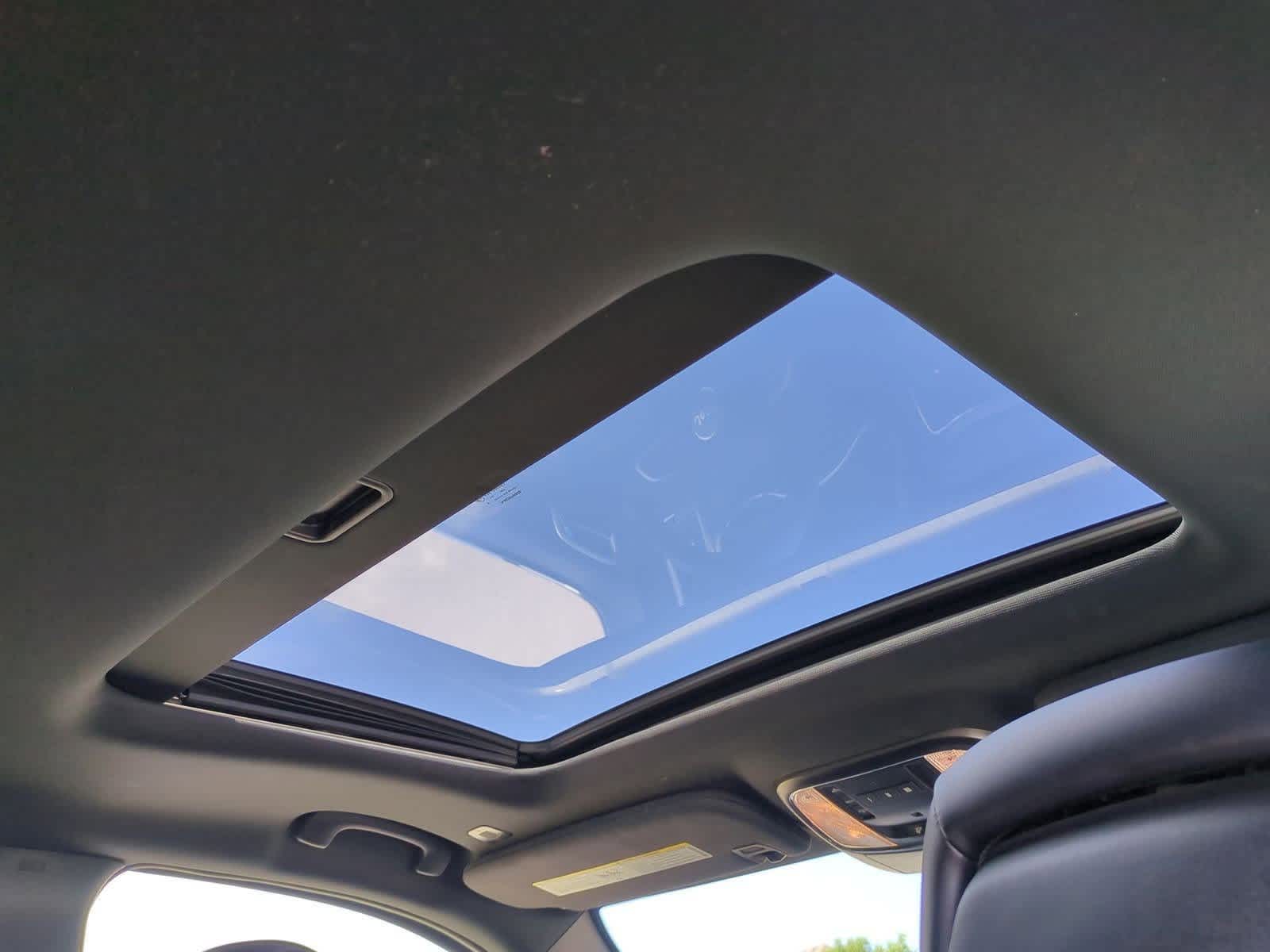Thumbnail: 2019 Jeep Grand Cherokee - 22