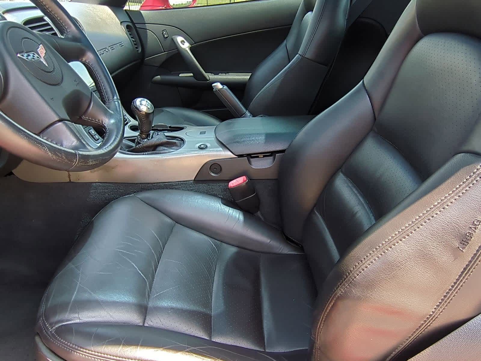 Thumbnail: 2005 Chevrolet Corvette - 15