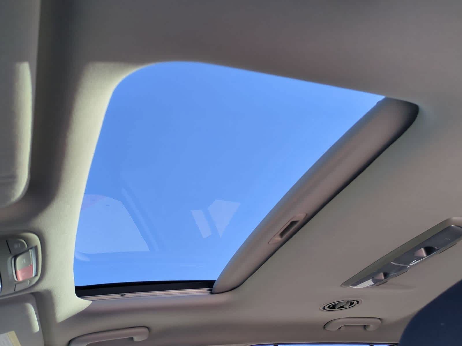 Thumbnail: 2023 Kia Telluride - 18