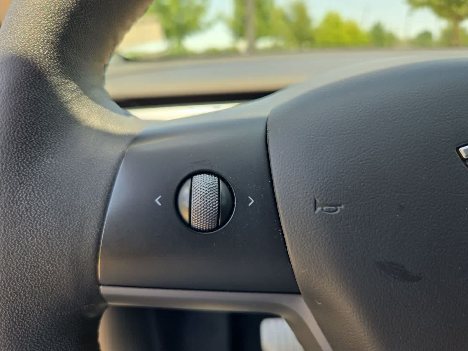 Thumbnail: 2022 Tesla Model Y - 19