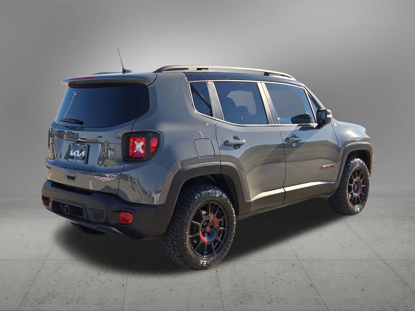 Thumbnail: 2021 Jeep Renegade - 6