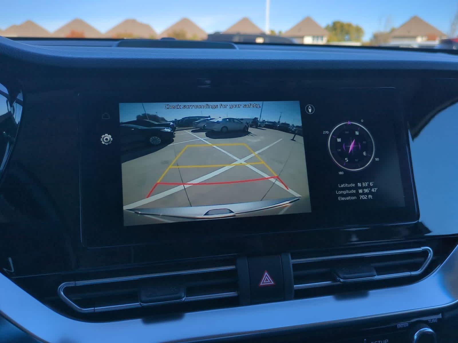 Thumbnail: 2022 Kia Niro - 29