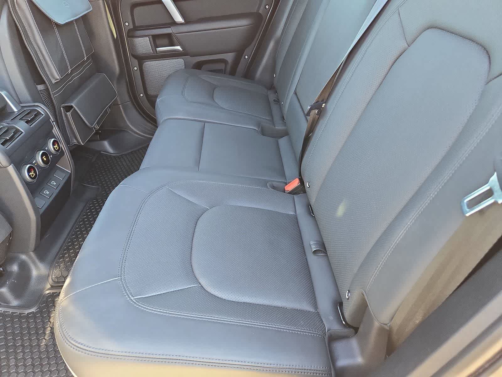 Thumbnail: 2023 Land Rover Defender - 18