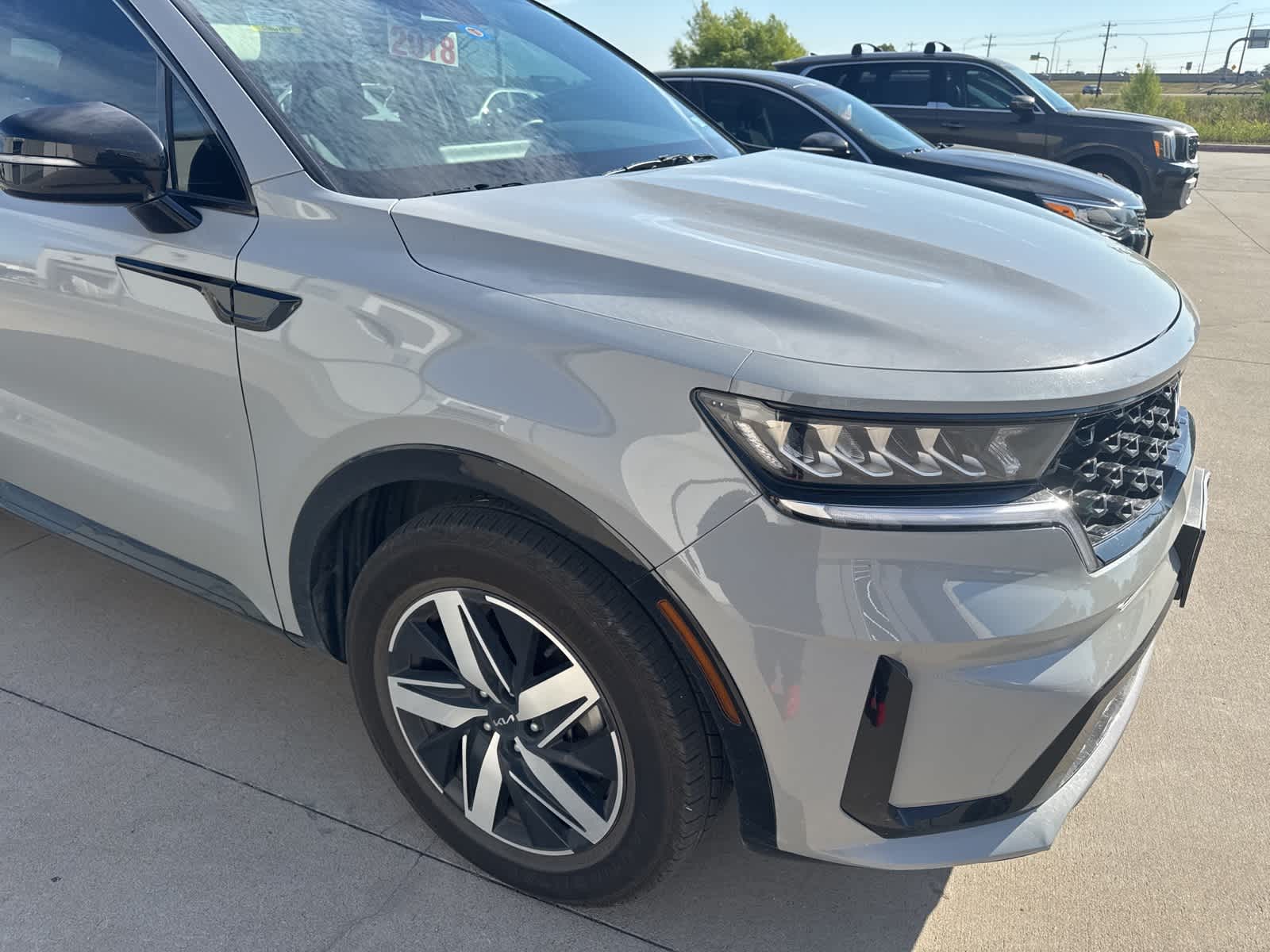 Thumbnail: 2023 Kia Sorento - 2