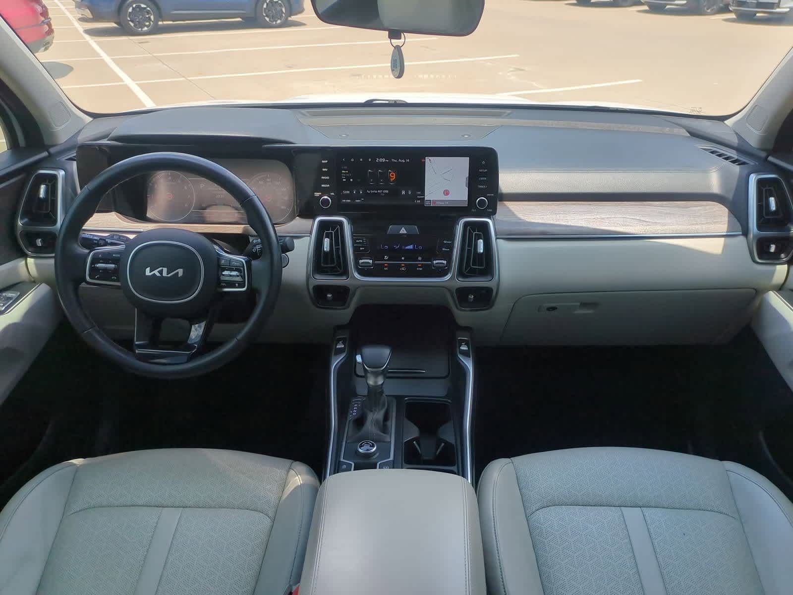 Thumbnail: 2022 Kia Sorento - 14