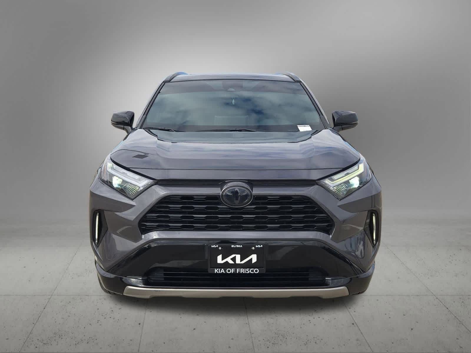Thumbnail: 2022 Toyota RAV4 - 9