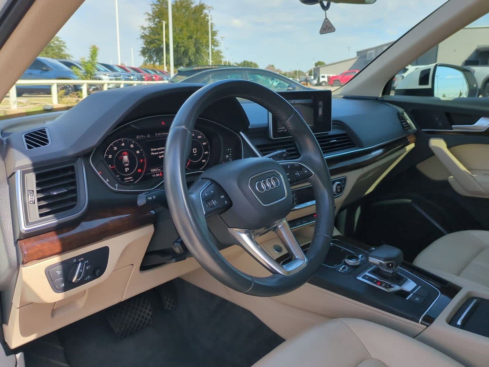 2020 Audi Q5 Premium Plus photo 2