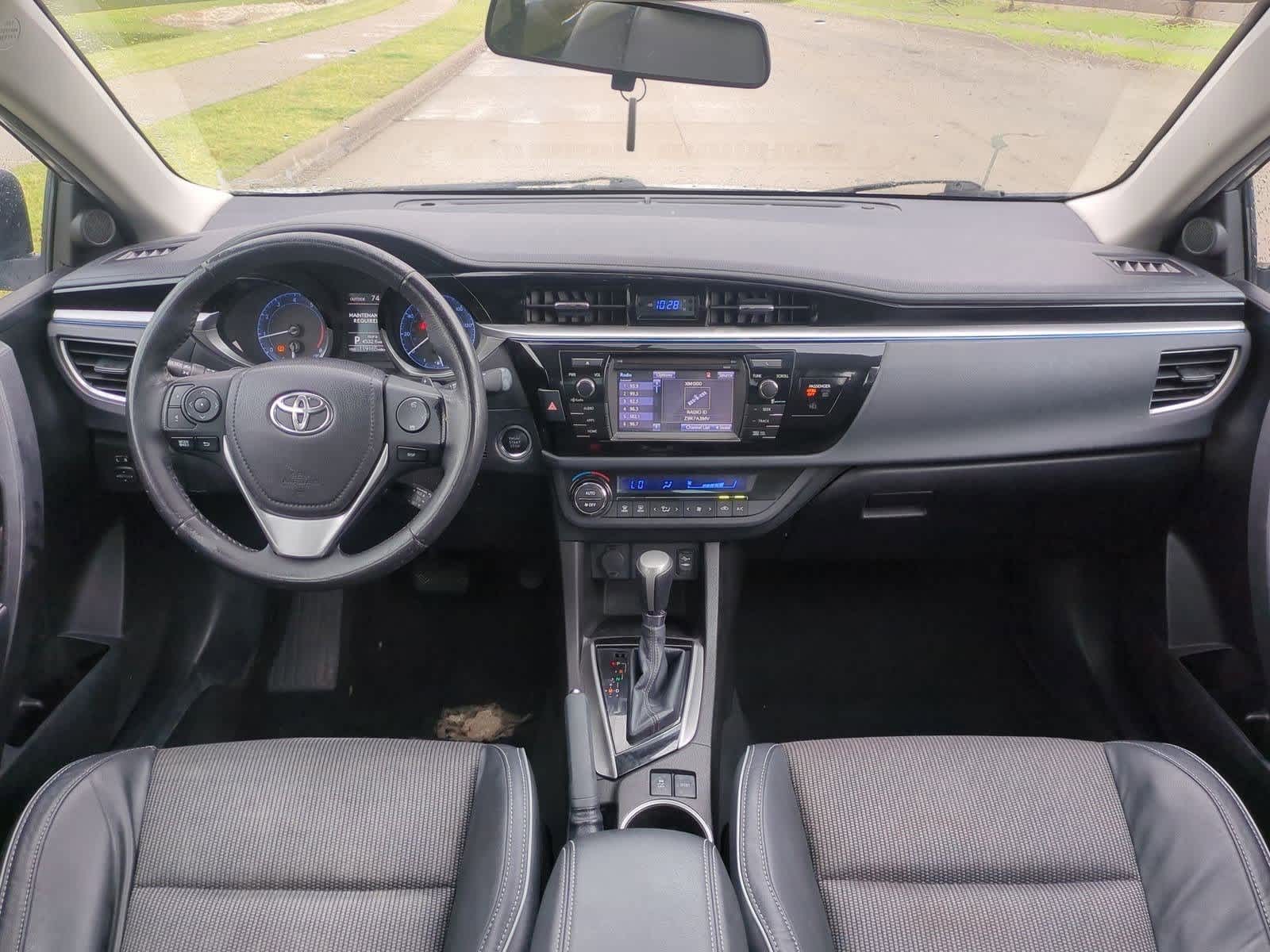 Thumbnail: 2015 Toyota Corolla - 15
