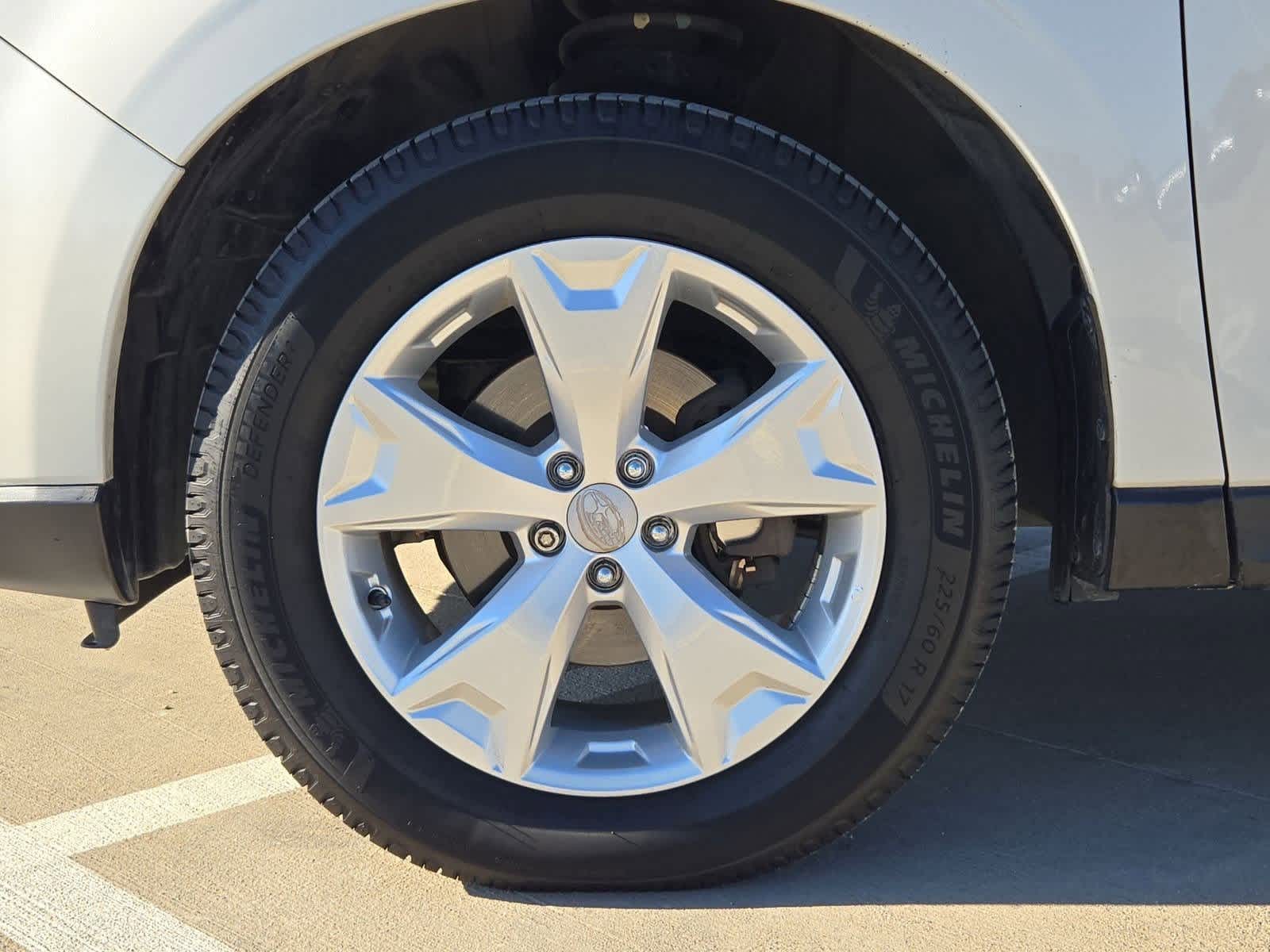 Thumbnail: 2015 Subaru Forester - 13