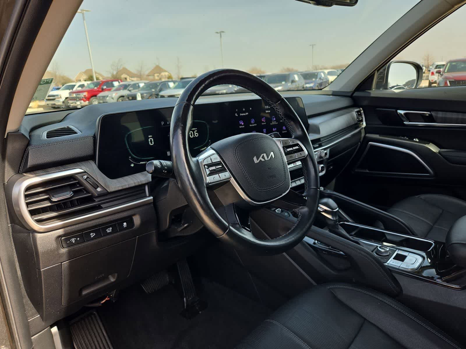 Thumbnail: 2023 Kia Telluride - 2