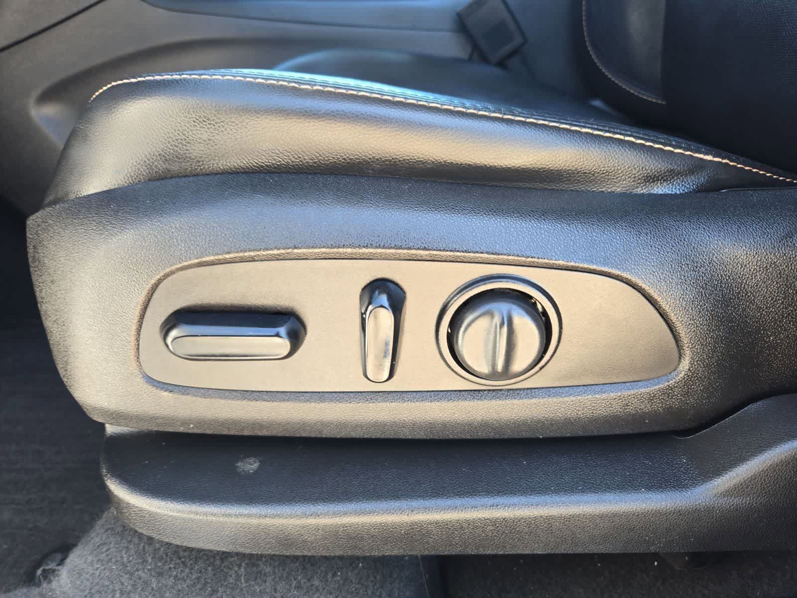 Thumbnail: 2018 Chevrolet Equinox - 14