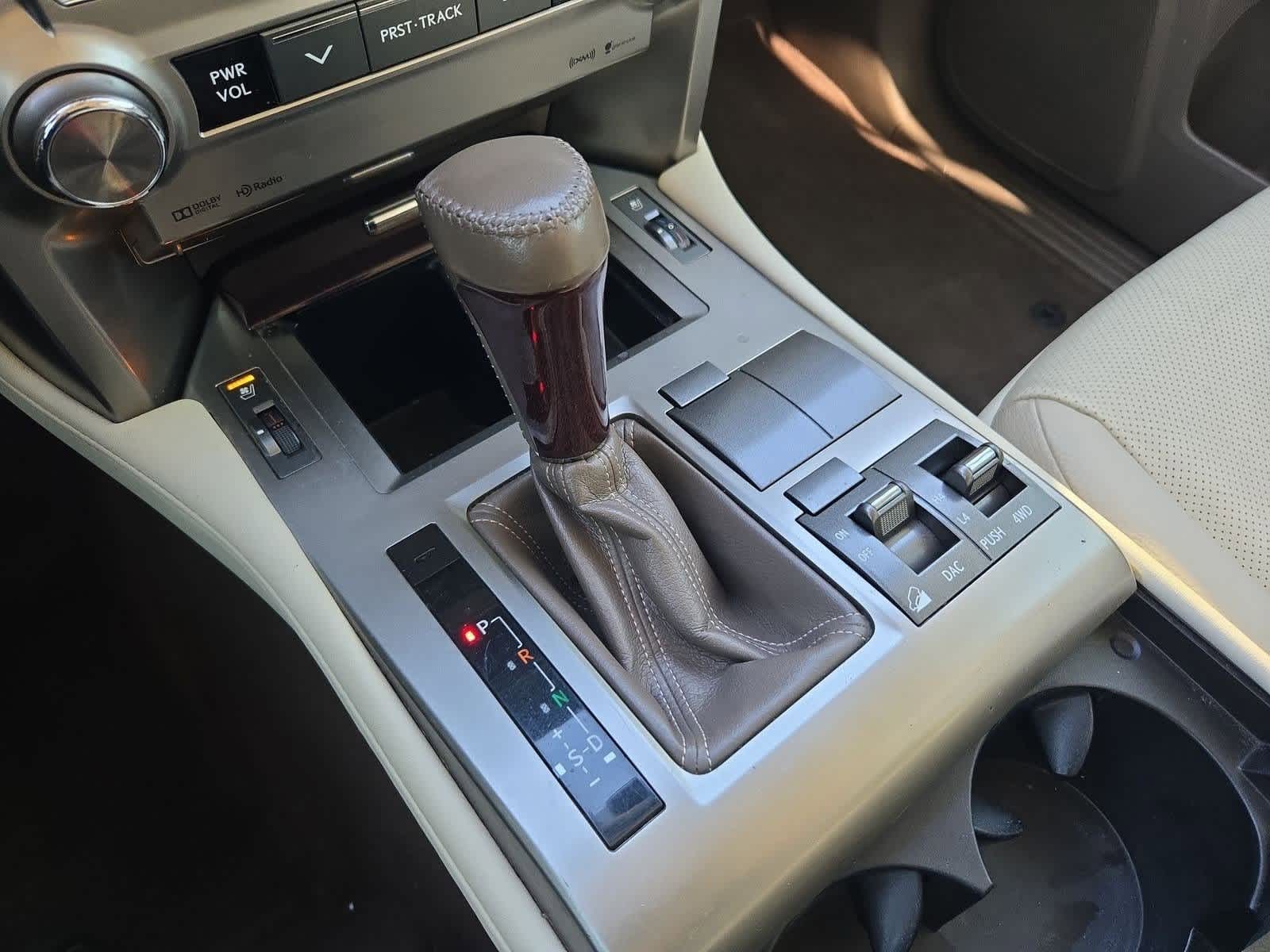 Thumbnail: 2014 Lexus GX - 33