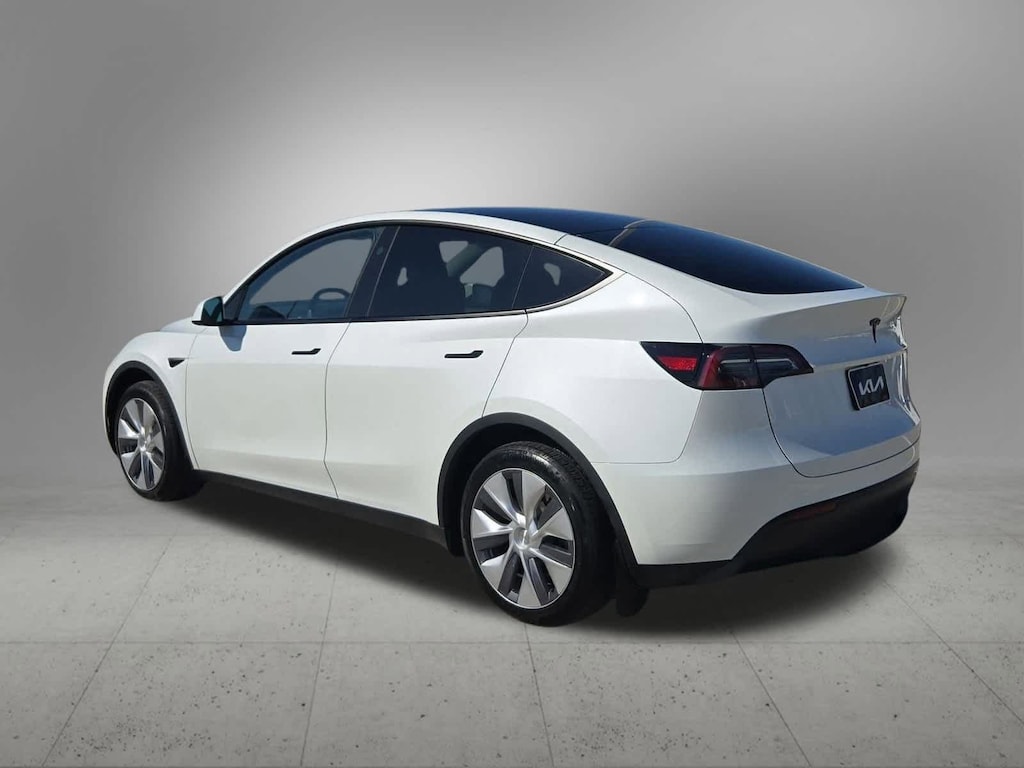 Used 2024 Tesla Model Y SUV