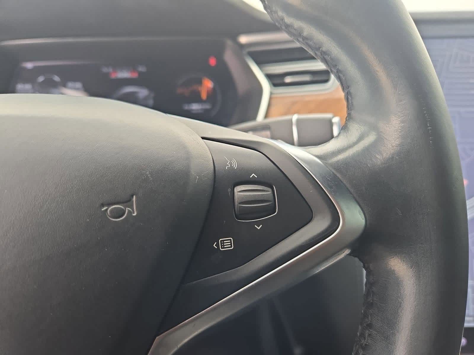 Thumbnail: 2016 Tesla Model S - 24