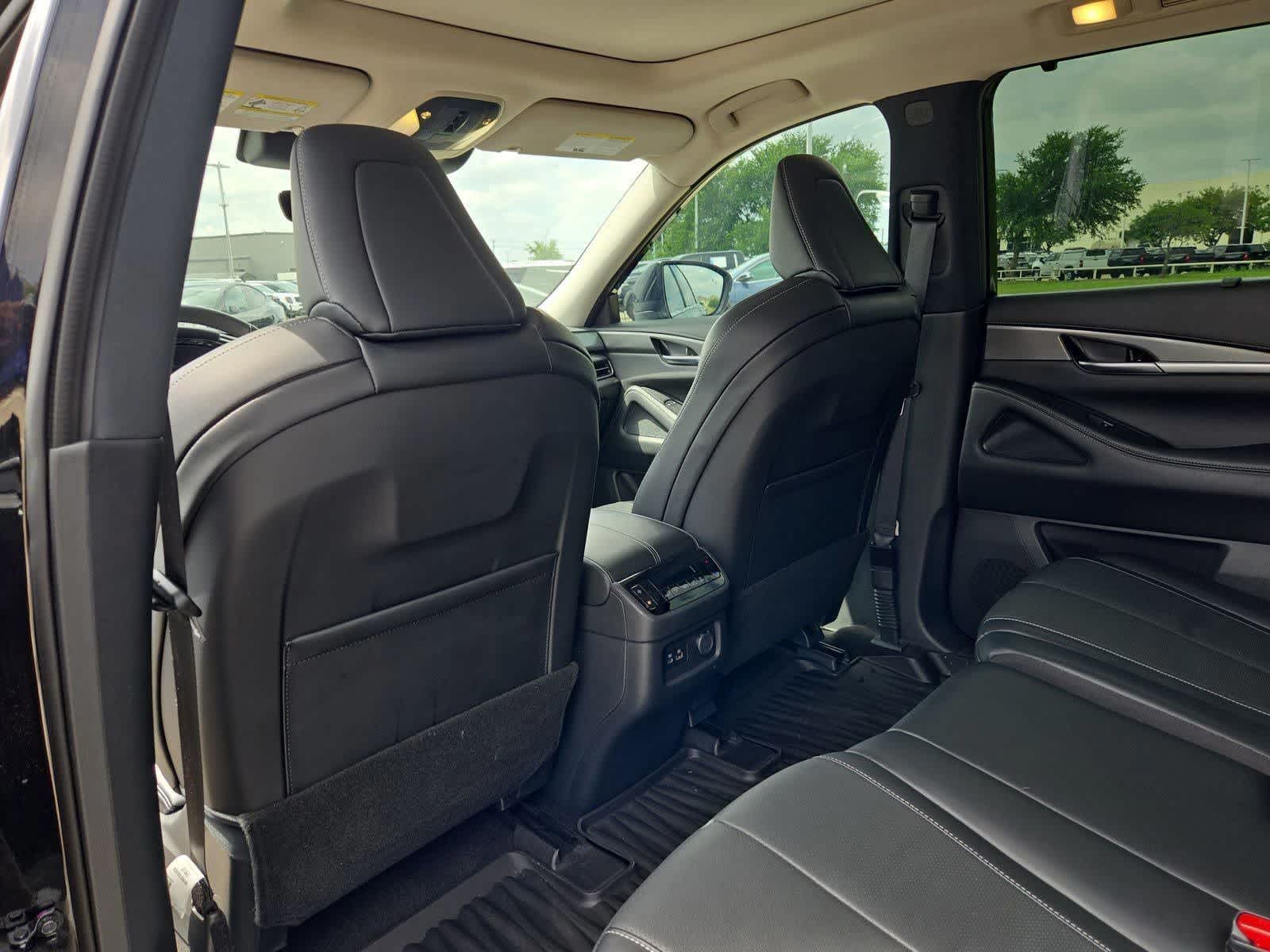 Thumbnail: 2023 INFINITI QX60 - 15