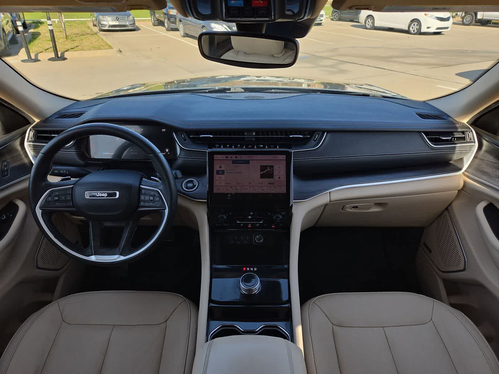 Thumbnail: 2022 Jeep Grand Cherokee - 13