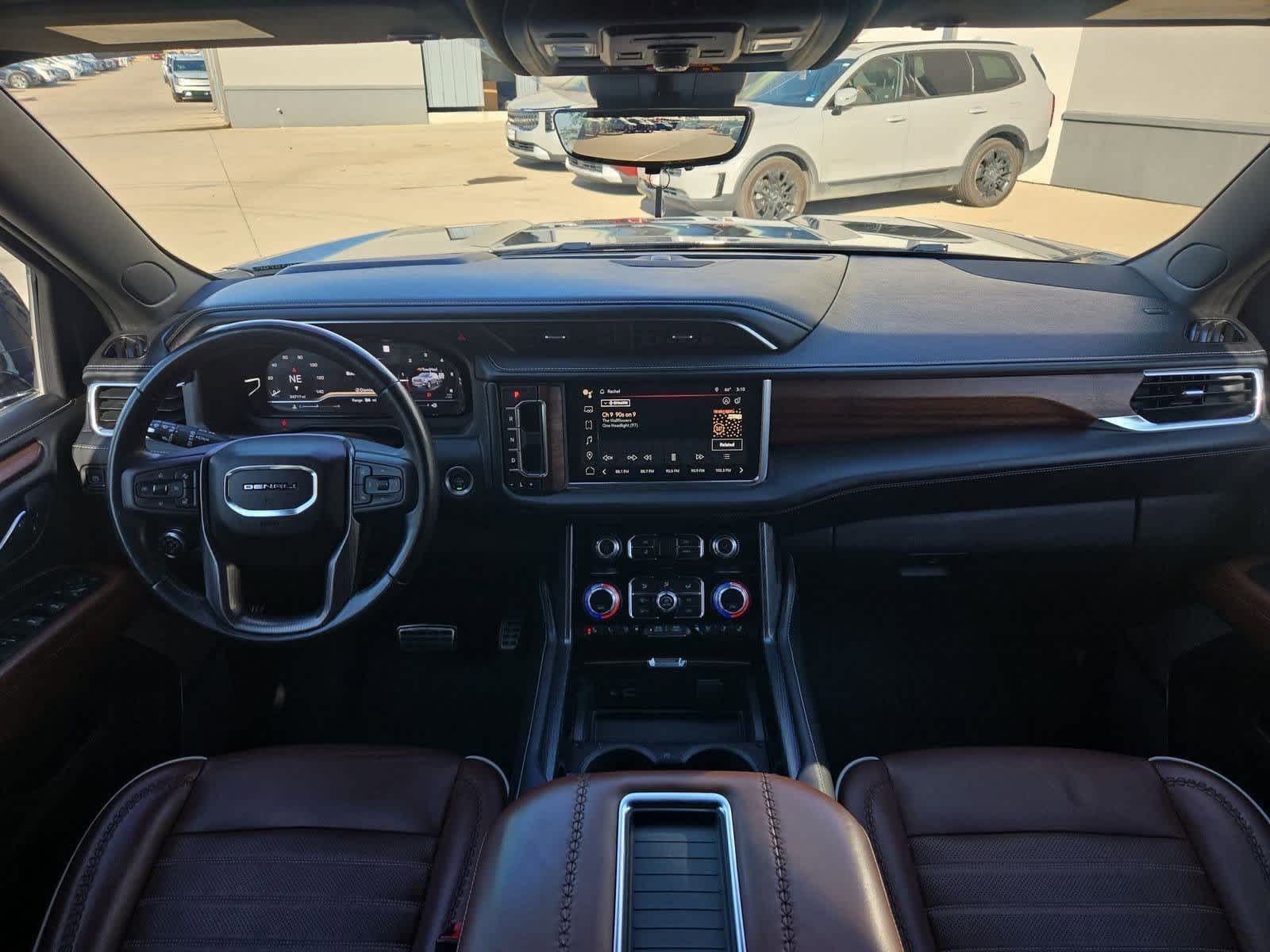 Thumbnail: 2023 GMC Yukon XL - 15