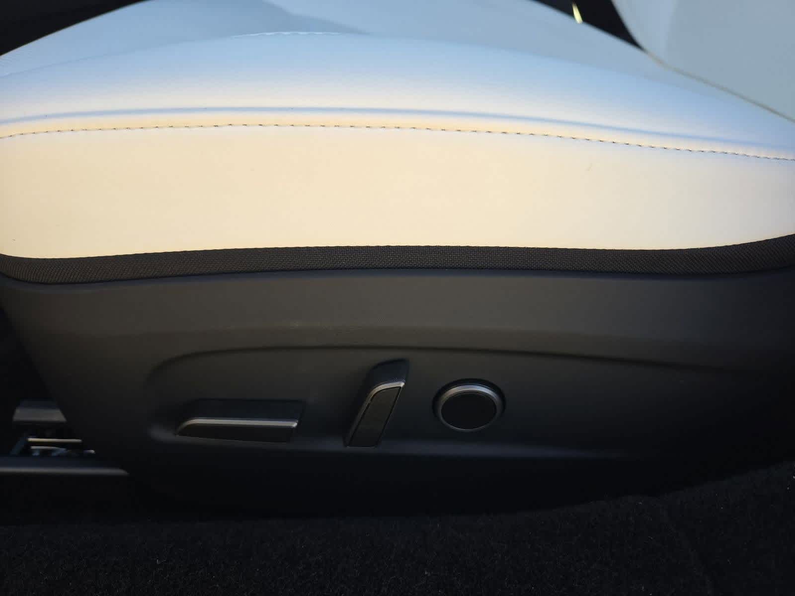 Thumbnail: 2025 Tesla Model 3 - 15