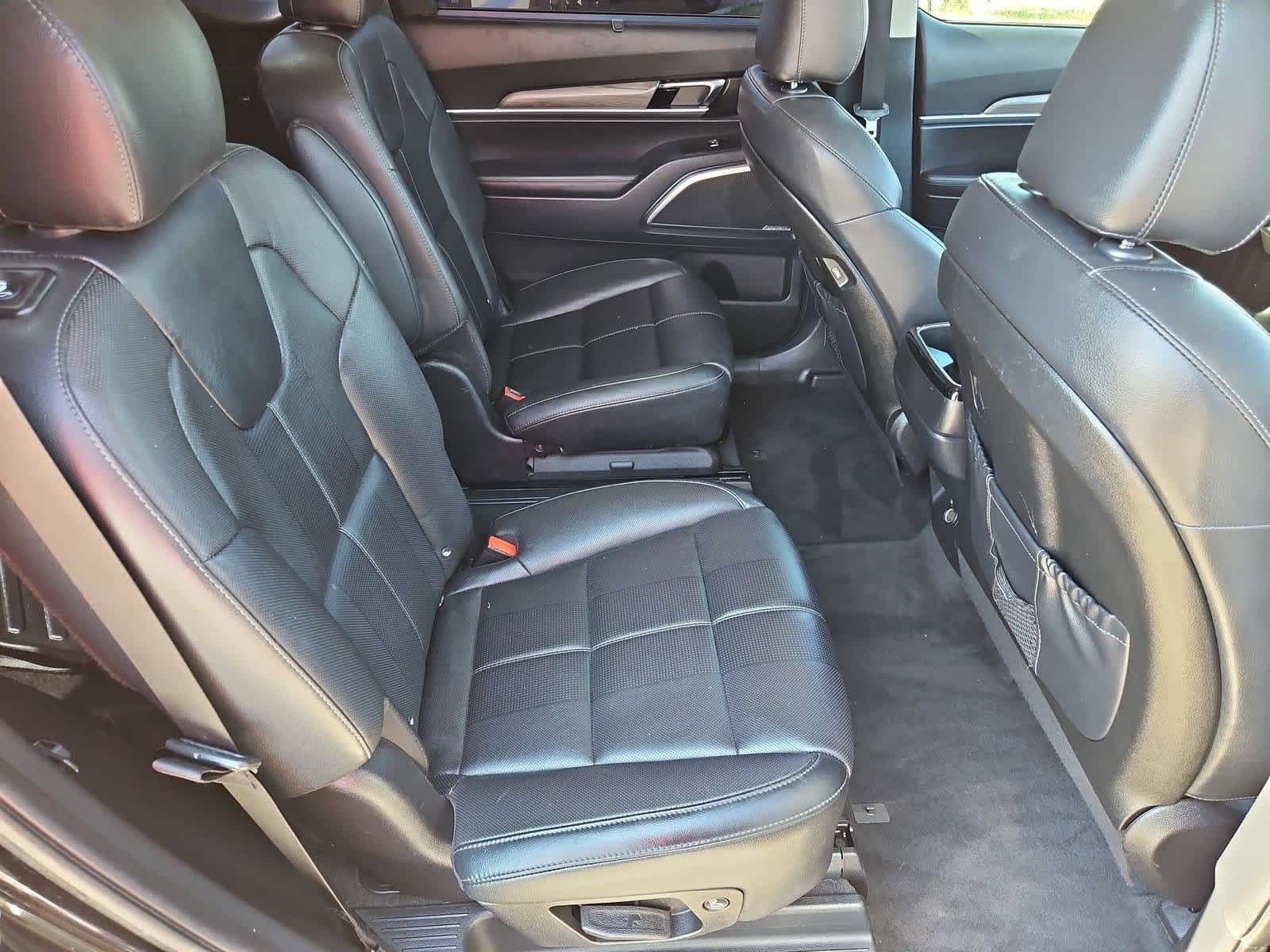 Thumbnail: 2020 Kia Telluride - 21