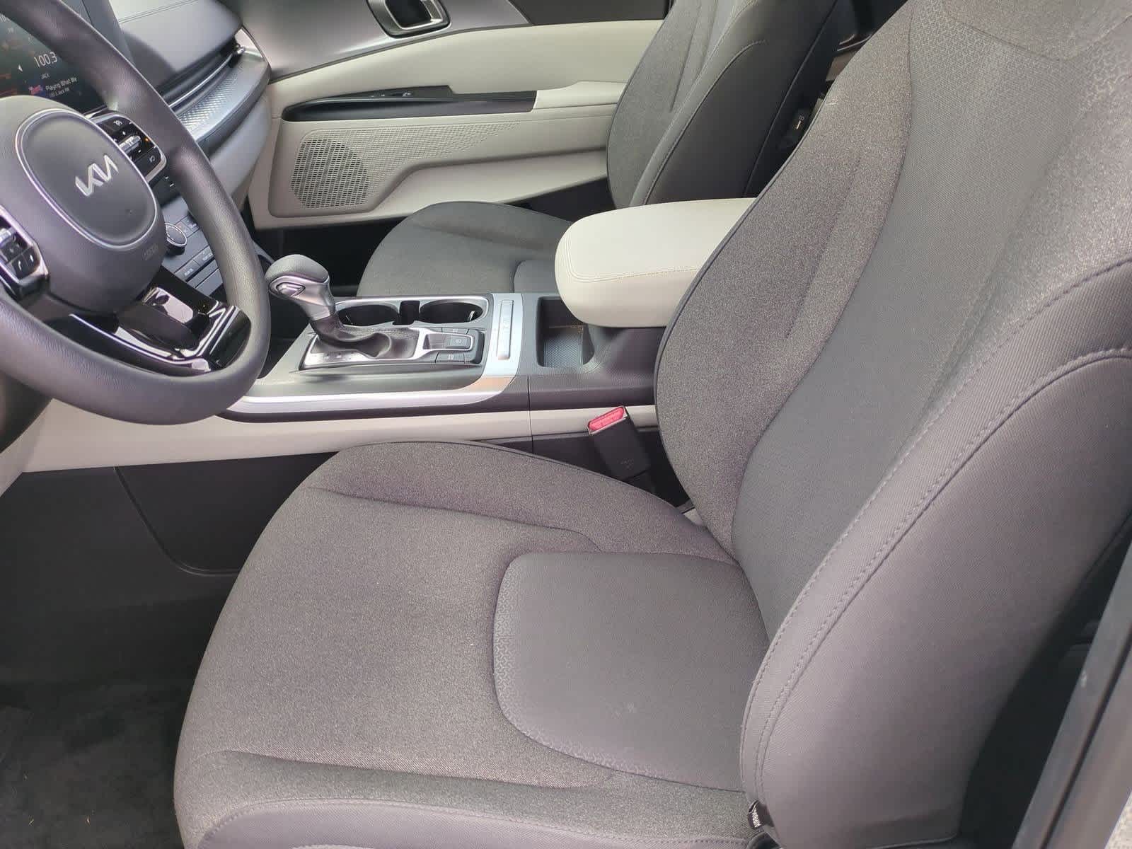 Thumbnail: 2024 Kia Carnival - 15