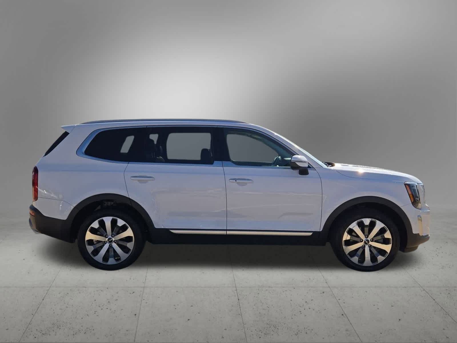 Thumbnail: 2022 Kia Telluride - 7