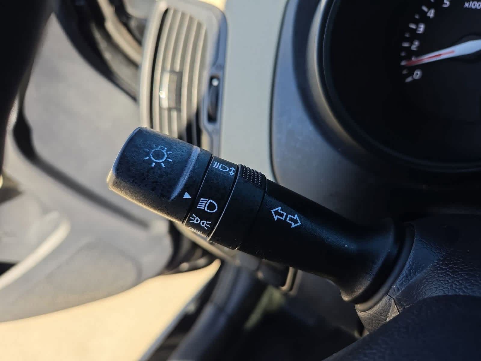 Thumbnail: 2013 Kia Rio - 24