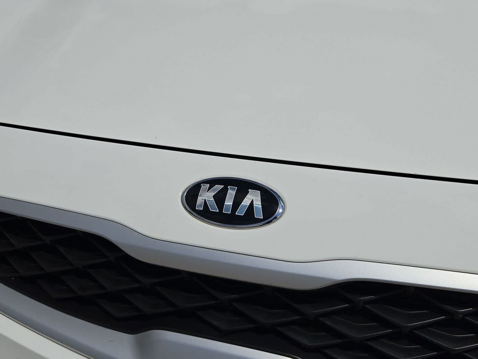 Thumbnail: 2021 Kia Forte - 12