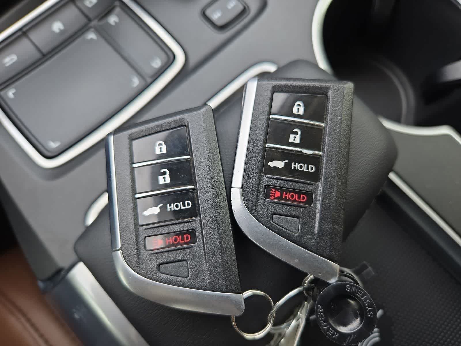 Thumbnail: 2023 Acura MDX - 34