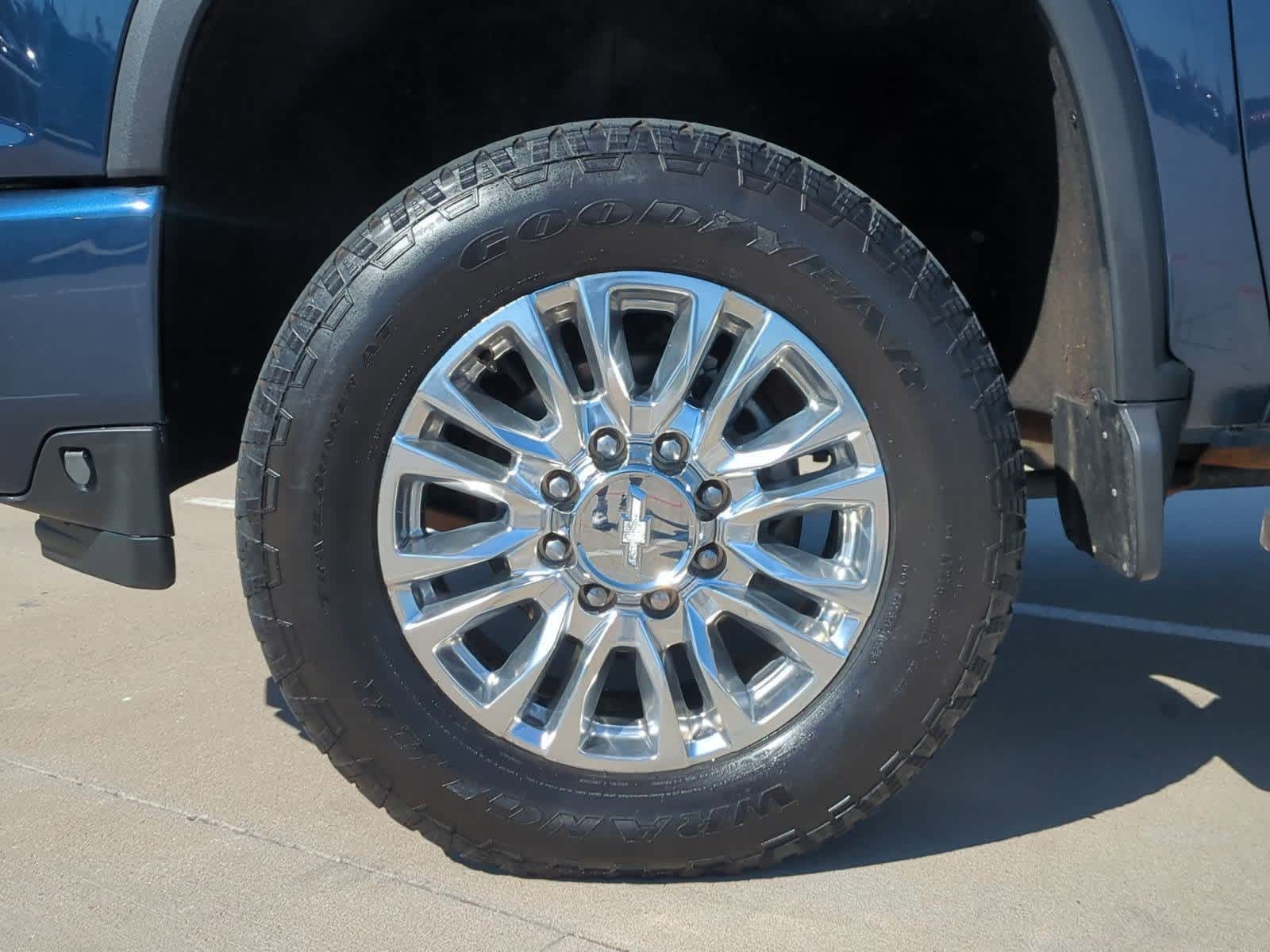 Thumbnail: 2020 Chevrolet Silverado 2500 - 13