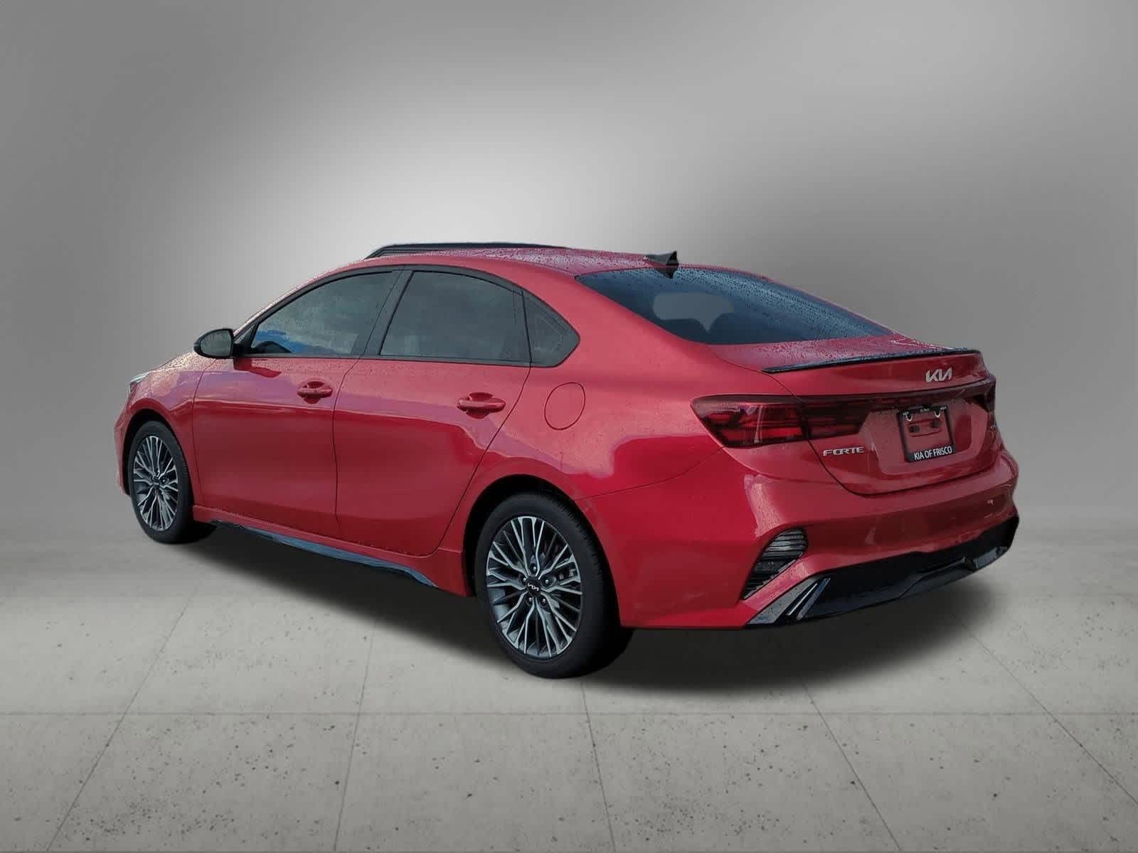 2024 Kia Forte GT-Line photo 4