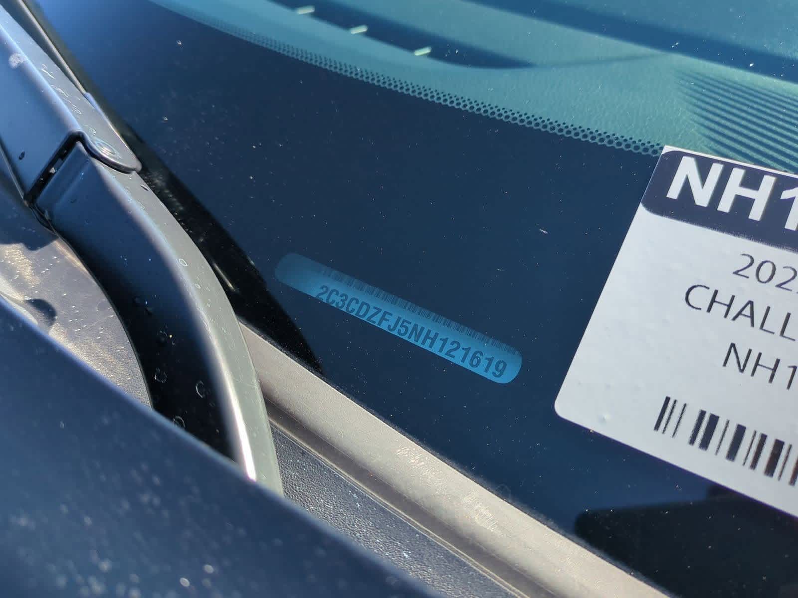 Thumbnail: 2022 Dodge Challenger - 32