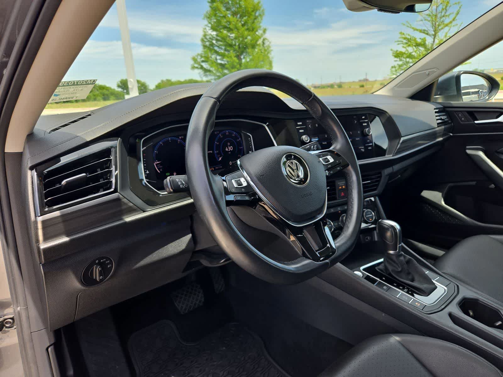Thumbnail: 2019 Volkswagen Jetta - 2