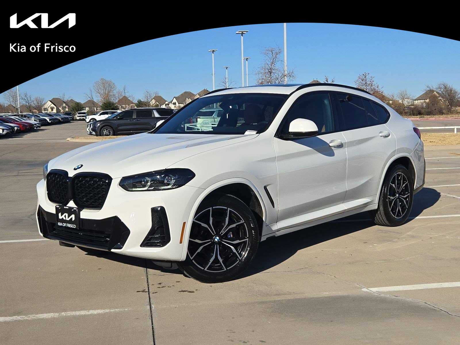 2023 BMW X4 30i's photo