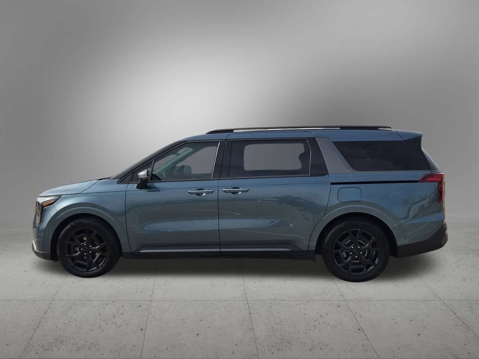 Thumbnail: 2025 Kia Carnival - 3