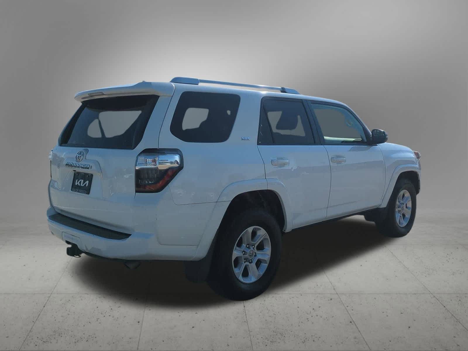 Thumbnail: 2014 Toyota 4Runner - 6