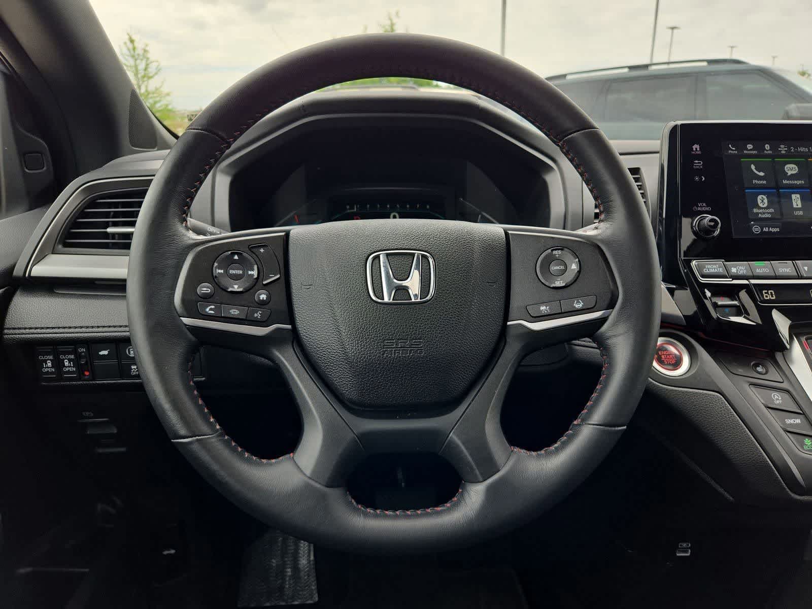 Thumbnail: 2023 Honda Odyssey - 21