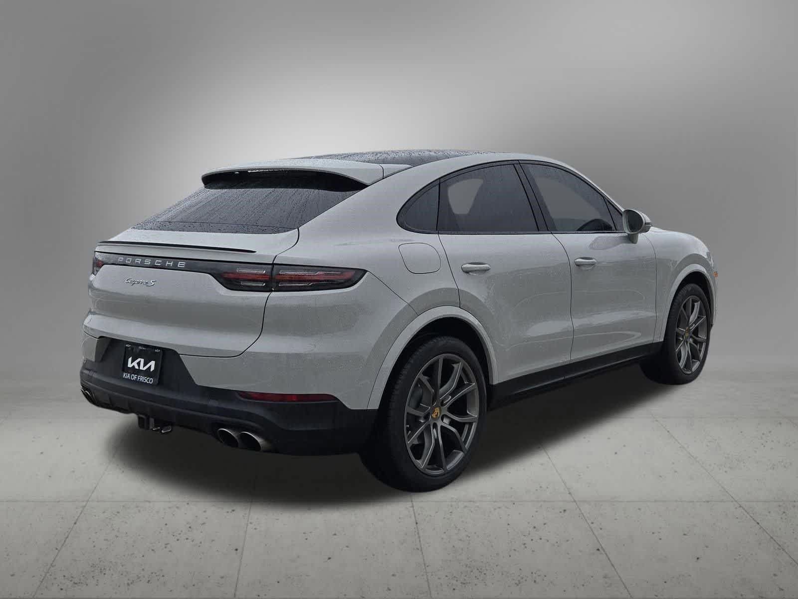 Thumbnail: 2022 Porsche Cayenne - 5