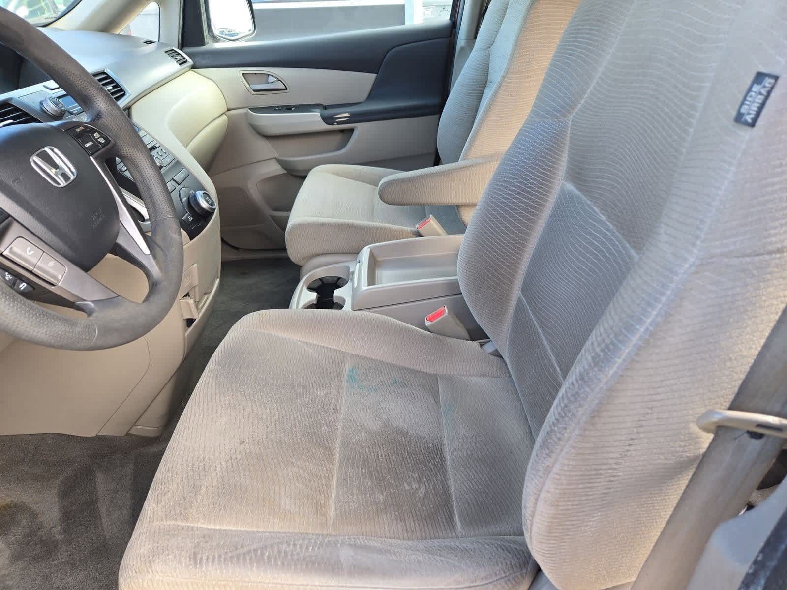 Thumbnail: 2012 Honda Odyssey - 15