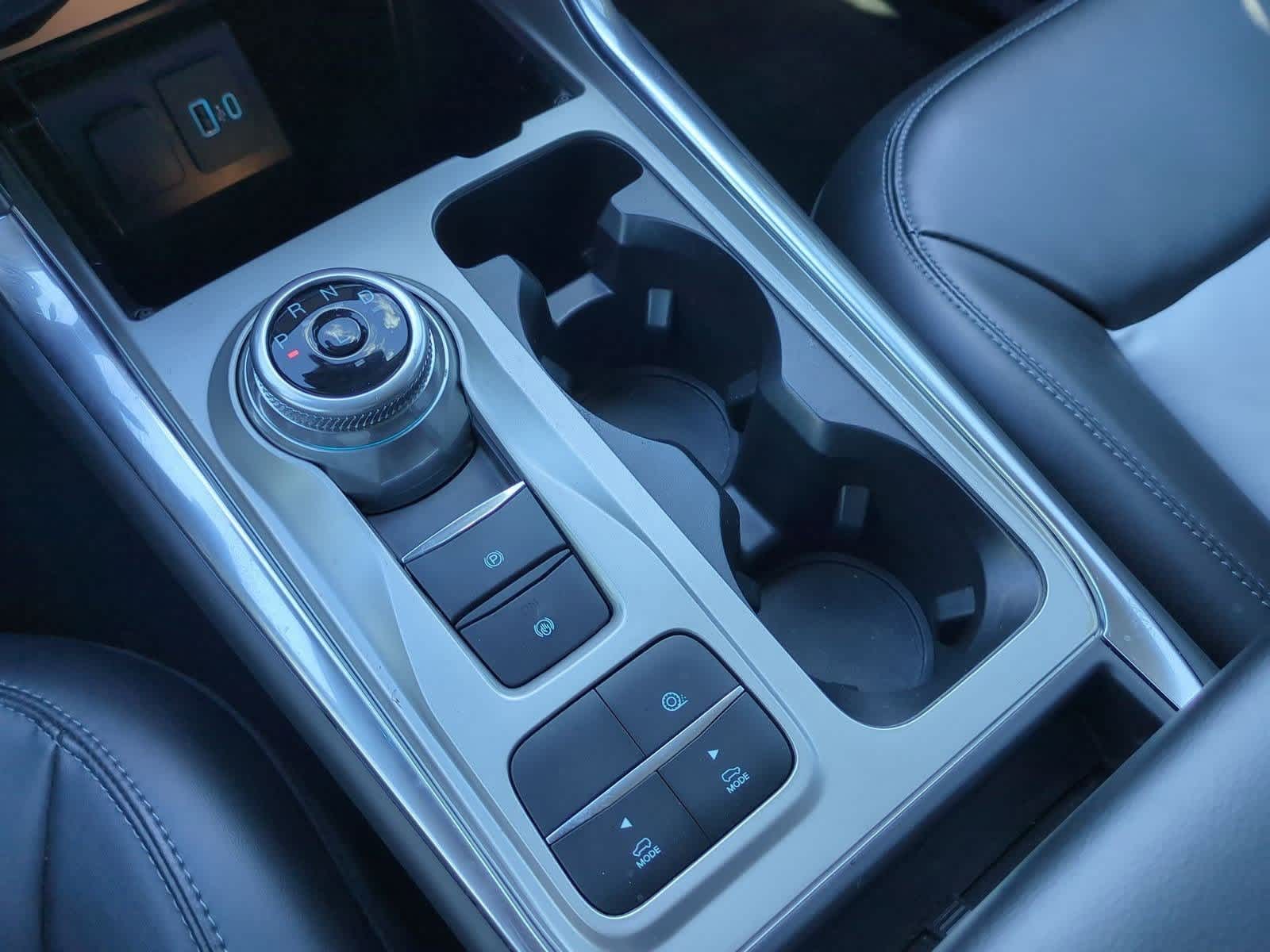 Thumbnail: 2022 Ford Explorer - 33