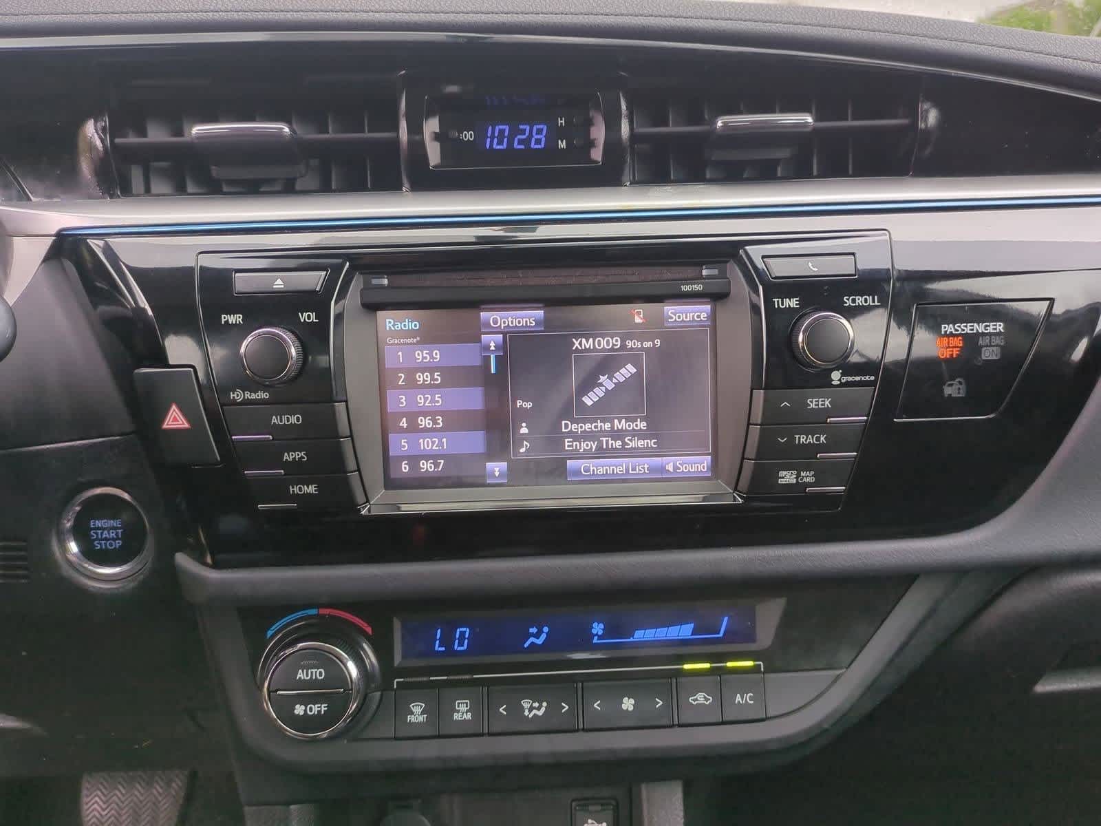 Thumbnail: 2015 Toyota Corolla - 29