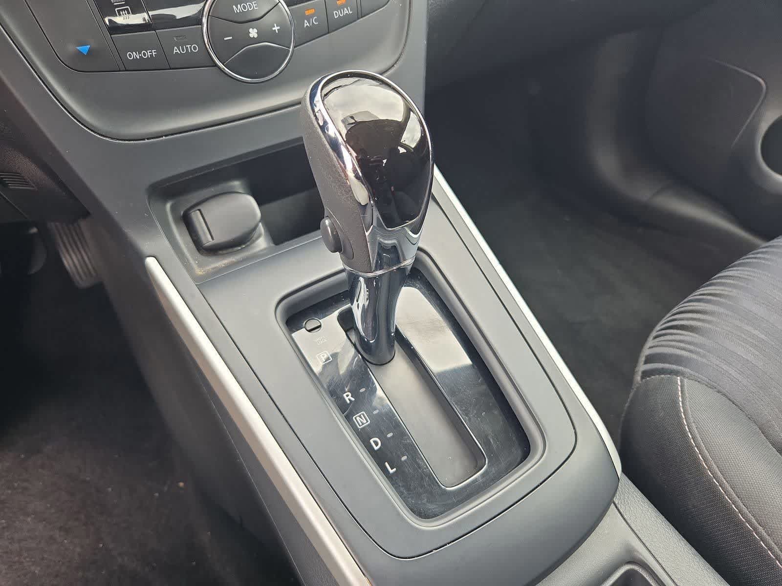 Thumbnail: 2019 Nissan Sentra - 28