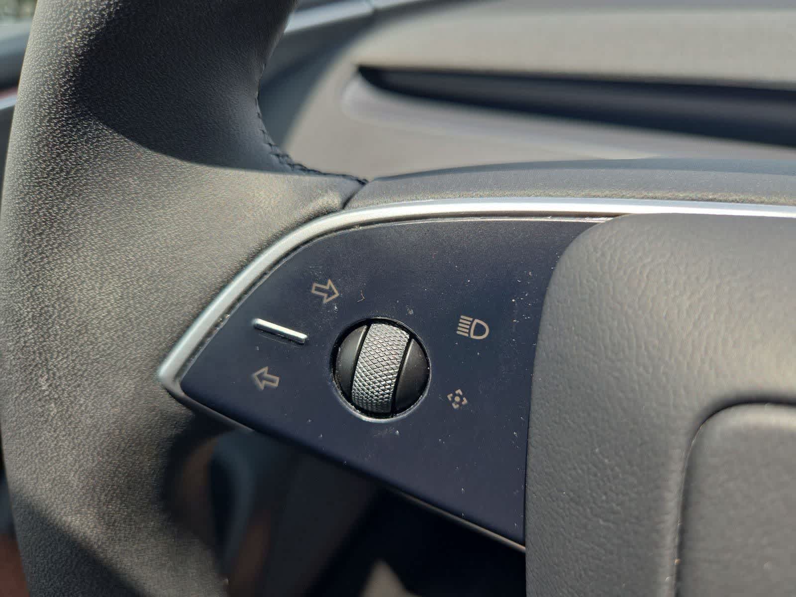 Thumbnail: 2025 Tesla Model 3 - 23