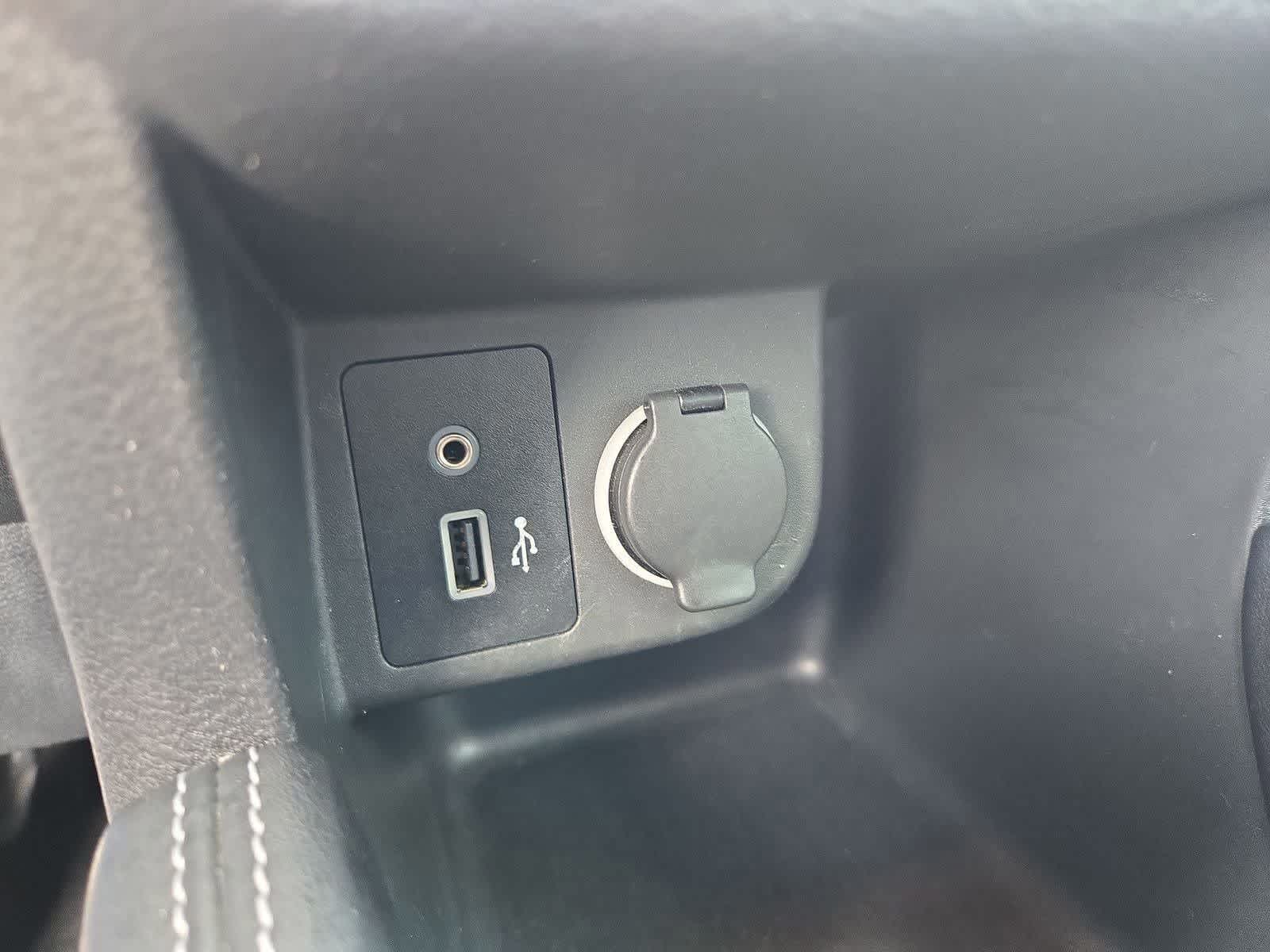Thumbnail: 2020 Nissan Kicks - 29