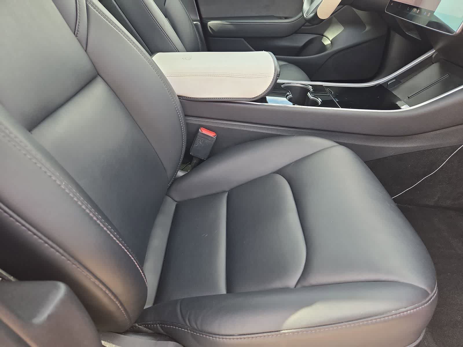 Thumbnail: 2018 Tesla Model 3 - 19