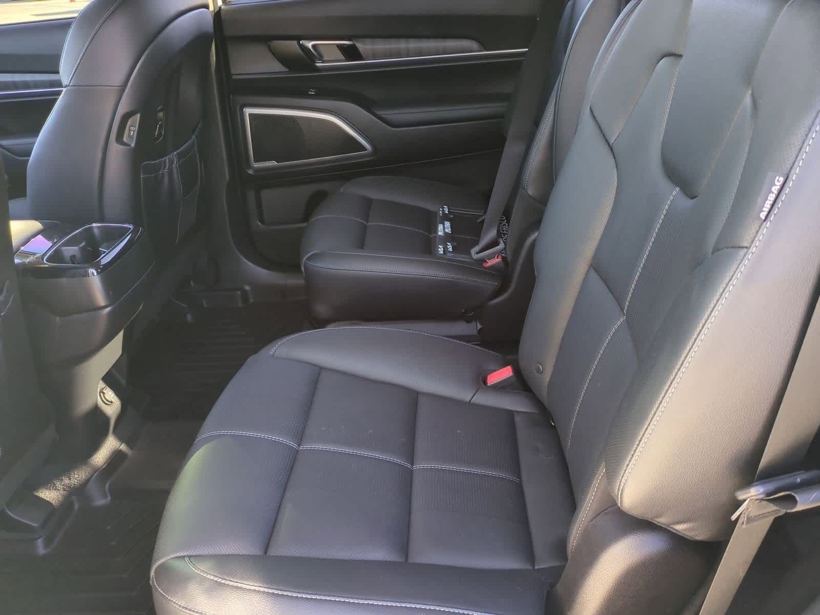 Thumbnail: 2023 Kia Telluride - 19