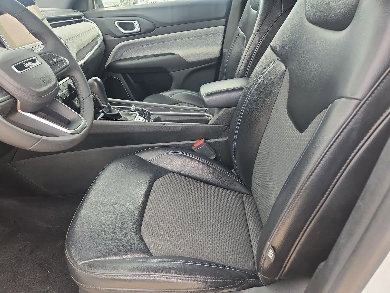 Thumbnail: 2023 Jeep Compass - 16