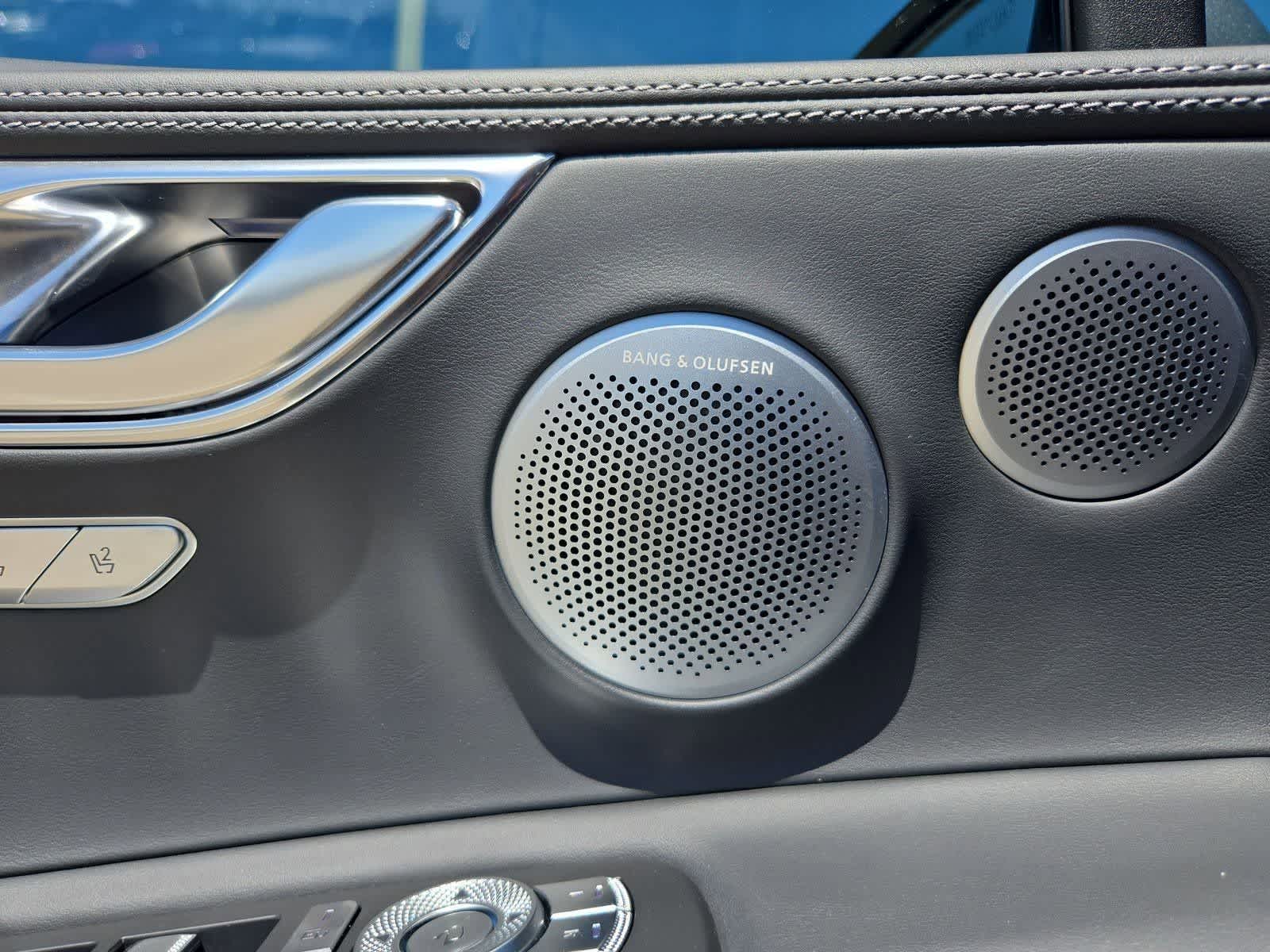 Thumbnail: 2025 Genesis GV80 - 30